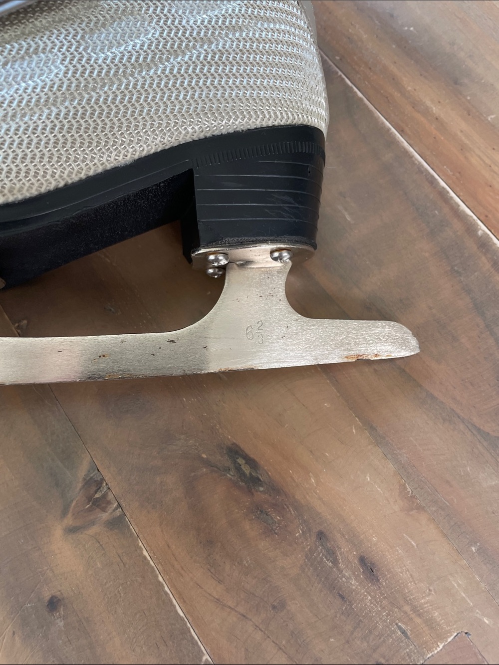 TechEdge Figure Skates 9 - Picture 3 of 13